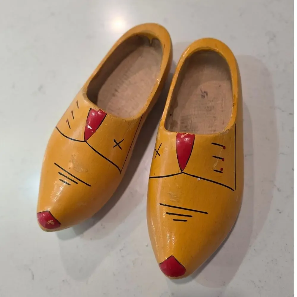 Vintage Hand painted Dutch Wooden Clog Shoes